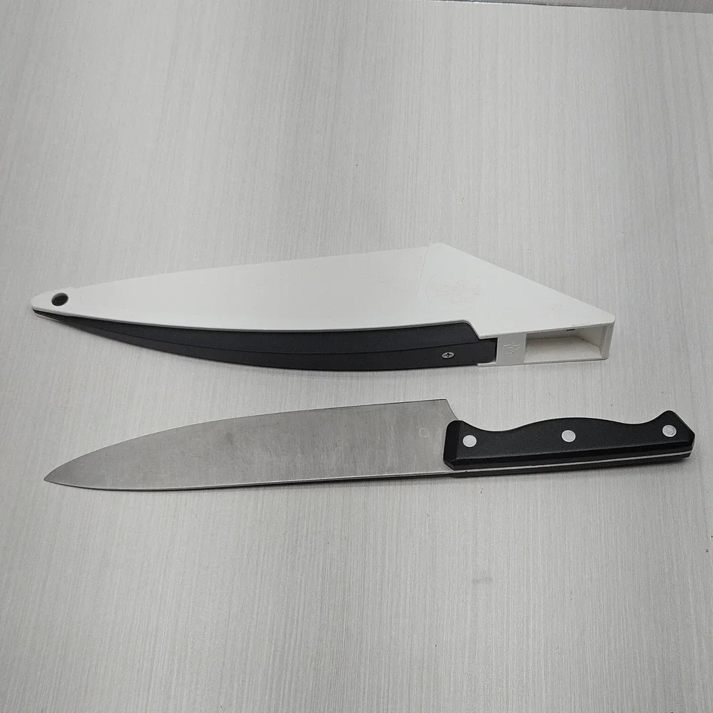 Pampered Chef 8 inch Chefs Knife with Self Sharpening Protective Sheath Black